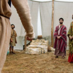 EP208_Jesusapproaches2