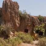 EP305-NateAndThadCarryWater