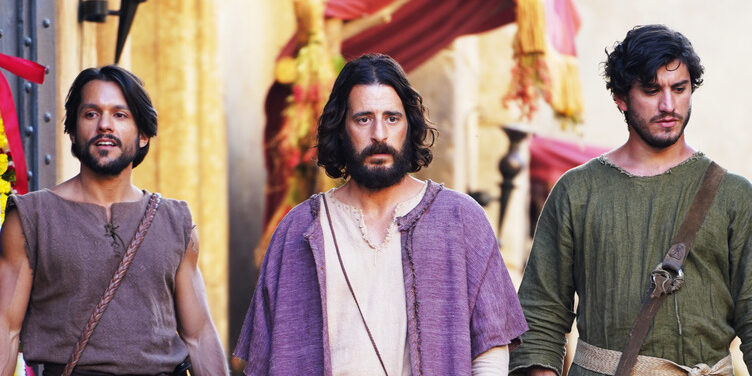 S02E04_Hero-Image_Peter-Jesus-John_v01